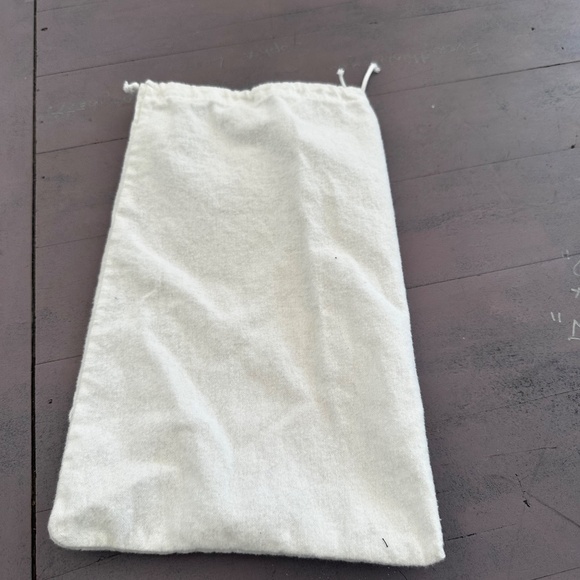 Chanel small dust bag - Picture 2 of 2